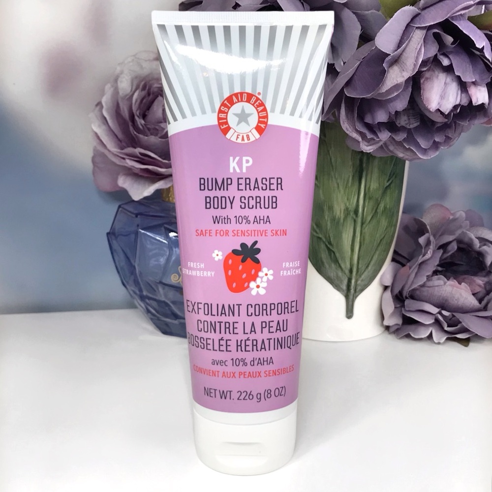 First Aid Beauty KP Bump Eraser Body Scrub 10% AHA in Fresh Strawberry 8oz *NEW!